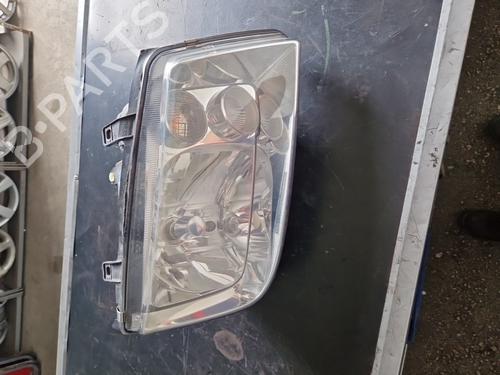 Used Right headlight VW BORA I (1J2) [1998-2013]  31726472