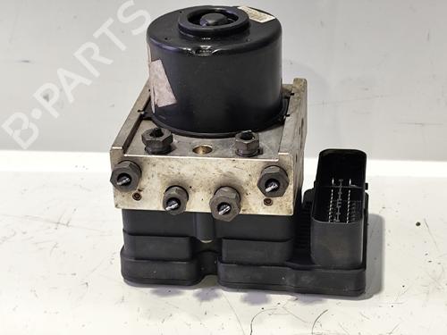 Used ABS pump FORD FIESTA V (JH_, JD_) [2001-2014]  31746955