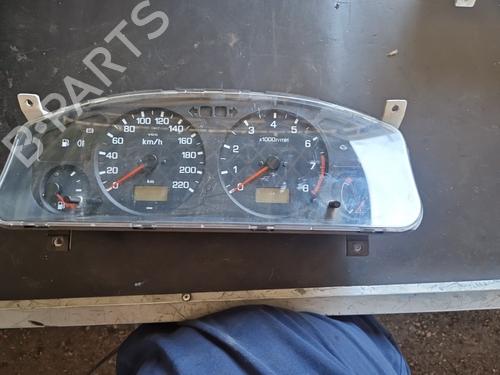 Used Instrument cluster NISSAN PRIMERA (P11) [1996-2002]  31728142