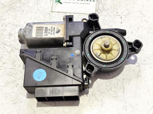 Used Right front window motor VW POLO IV (9N_, 9A_) [2001-2014]  31743812
