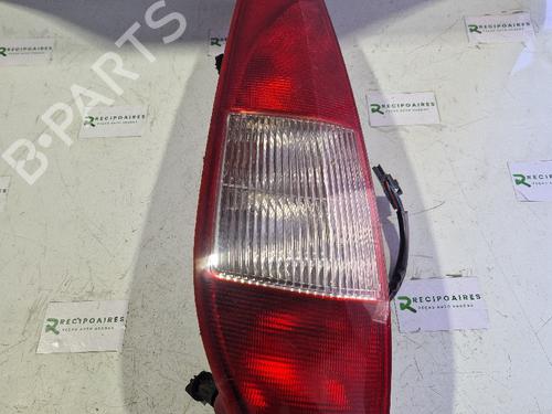 Used Left taillight FORD MONDEO III Turnier (BWY) [2000-2007]  31735406