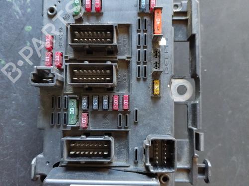 Used Fuse box Fuse box PEUGEOT 307 (3A/C) [2000-2012] 31728074 31728074