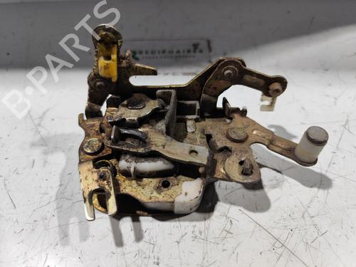 Used Front left lock NISSAN PICK UP (720) [1980-1986]  31734216