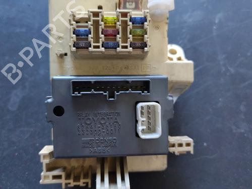Used Fuse box TOYOTA 4 RUNNER III (_N18_) [1995-2003]  31727828