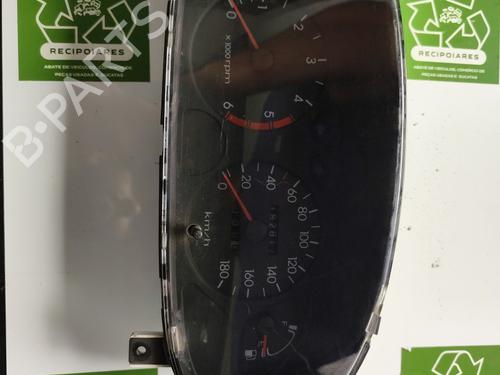 Used Instrument cluster HYUNDAI H-1 Van (A1) [1997-2008]  31728417