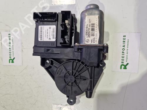 Used Left front window motor Left front window motor SKODA OCTAVIA I (1U2) [1996-2010] 31730644 31730644