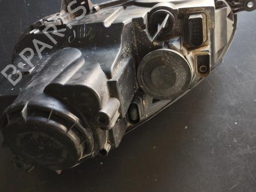 Used Right headlight VW GOLF V (1K1) [2003-2010]  31727722