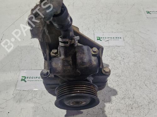 Used Steering pump FORD FIESTA V (JH_, JD_) [2001-2014]  31733419