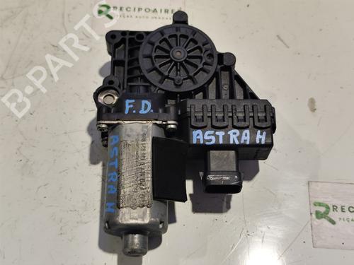 Used Right front window motor OPEL ASTRA H (A04) [2004-2014]  31738415