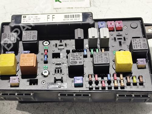 Used Fuse box OPEL ASTRA H (A04) [2004-2014]  31745026