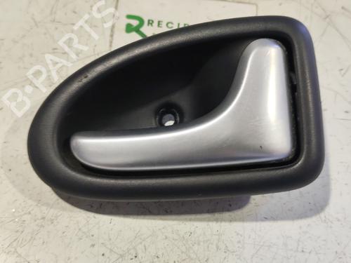 Used Front right exterior door handle RENAULT CLIO II (BB_, CB_) [1998-2016]  31734079