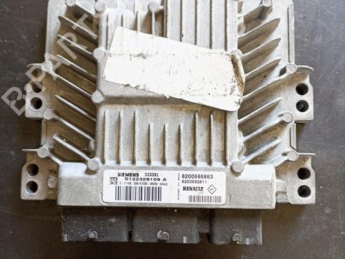 Used Engine control unit (ECU) Engine control unit (ECU) RENAULT SCÉNIC II (JM0/1_) [2003-2010] 31726861 31726861