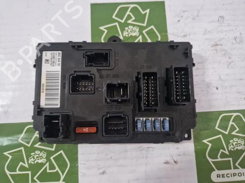 Used Fuse box PEUGEOT 407 SW (6E_, 6D_) [2004-2011]  31728309