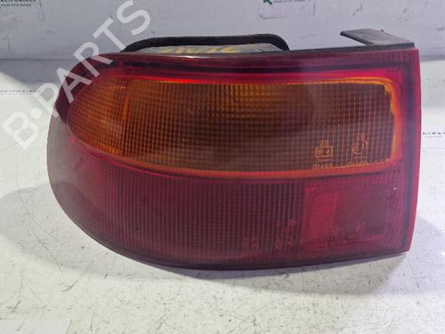 Używane Lampa tylna lewa HONDA CIVIC V Hatchback (EG, EH) [1991-1995]  31735308