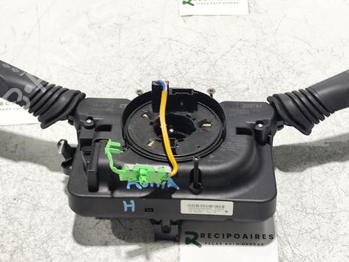 Mando luces OPEL ASTRA H (A04) [2004-2014]  31744750