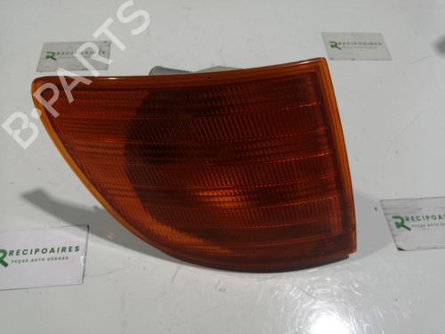 Used Right front indicator MERCEDES-BENZ VITO / MIXTO Van (W639) [2003-2026]  31730028