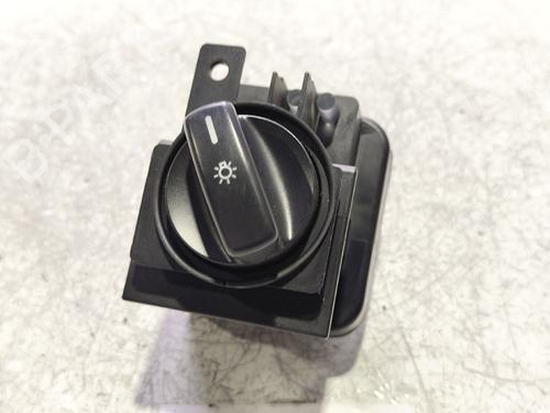 Forlygtekontakt MERCEDES-BENZ A-CLASS (W169) [2004-2012]  31743453