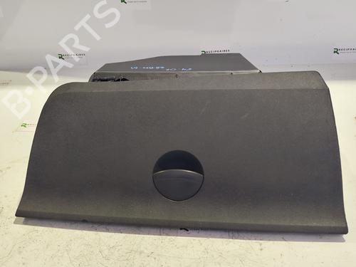 Used Glove box CITROËN C4 I (LC_) [2004-2014]  31740456