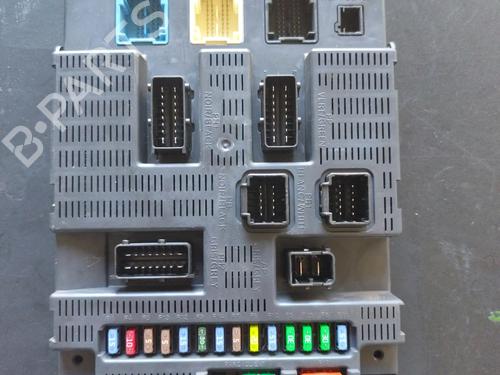 Used Fuse box CITROËN C4 I (LC_) [2004-2014]  31728004