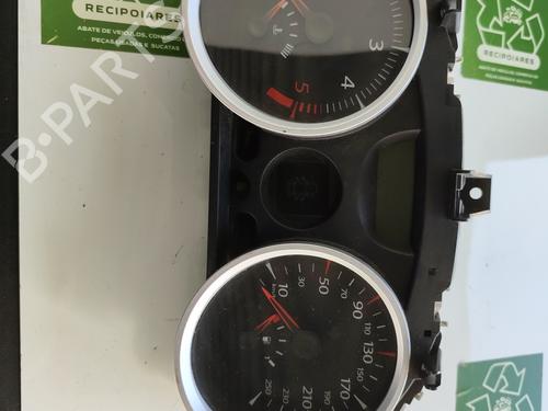 Used Instrument cluster RENAULT MEGANE II Estate (KM0/1_) [2003-2012]  31728663