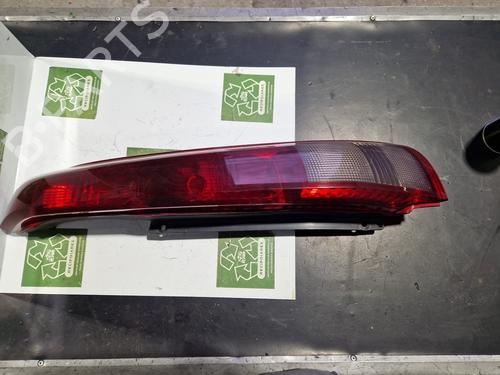 Used Right taillight NISSAN X-TRAIL I (T30) [2001-2013]  31729616