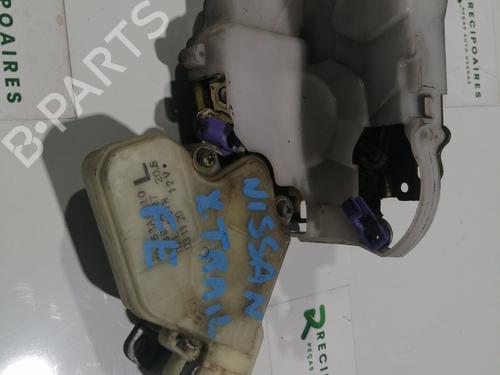 Used Front left lock NISSAN X-TRAIL I (T30) [2001-2013]  31729746