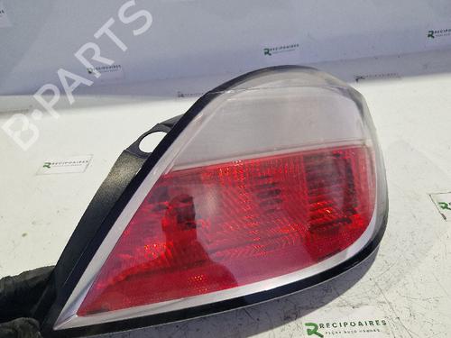 Used Right taillight OPEL ASTRA H (A04) [2004-2014]  31740450