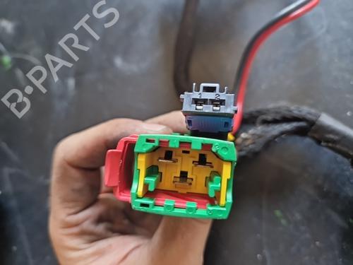 Switch PEUGEOT 307 Break (3E) | BP31727433I30 - Image 2