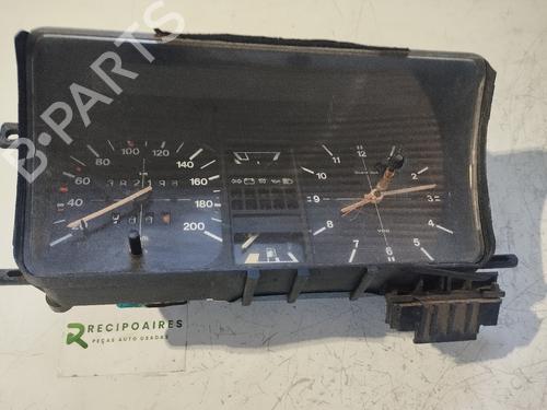Used Instrument cluster VW GOLF I (17) [1974-1985]  31726916