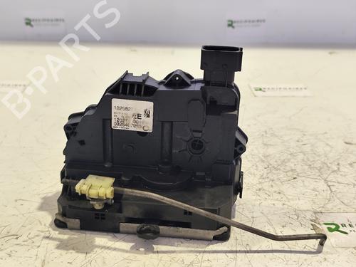 Used Front left lock OPEL CORSA D (S07) [2006-2015]  31740115