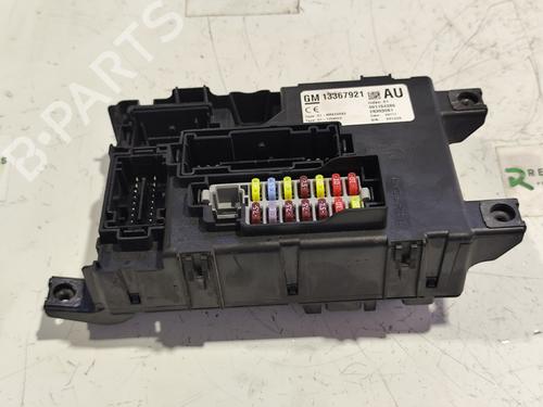 Used Fuse box OPEL CORSA D (S07) [2006-2015]  31739027