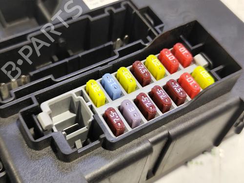 Fuse box OPEL CORSA D (S07) | BP31739027E1