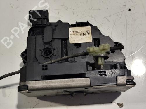 Used Front right lock OPEL CORSA D (S07) [2006-2015]  31738212