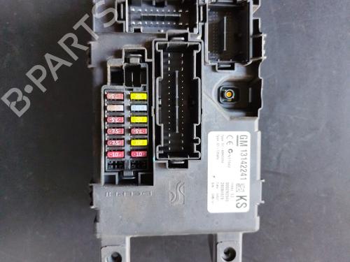 Used Fuse box OPEL CORSA D (S07) [2006-2015]  31727966