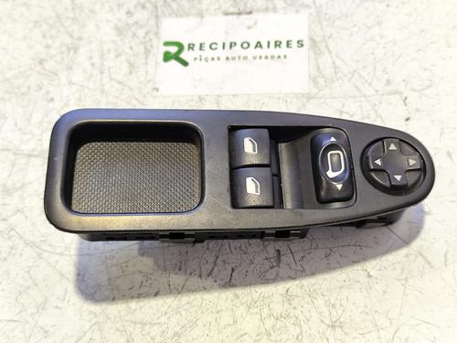 Venstre bagtil elrude kontakt PEUGEOT EXPERT Van (VF3A_, VF3U_, VF3X_) [2007-2026]  31743290