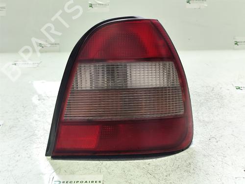Used Right taillight NISSAN SUNNY III (N14, B13) [1990-1996]  31743449
