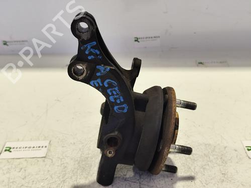Used Left front steering knuckle KIA CEE'D SW (ED) [2007-2012]  31743029