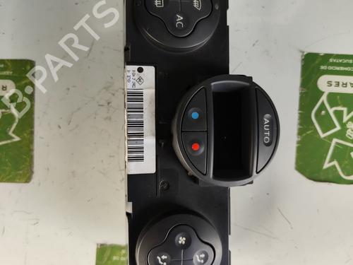 Used Climate control RENAULT MEGANE II (BM0/1_, CM0/1_) [2001-2012]  31729526