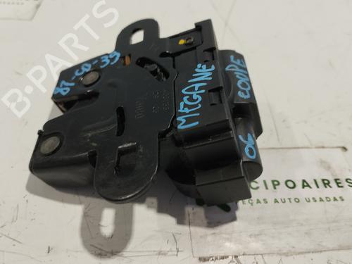 Used Tailgate lock RENAULT MEGANE II Coupé-Cabriolet (EM0/1_) [2003-2010]  31740637