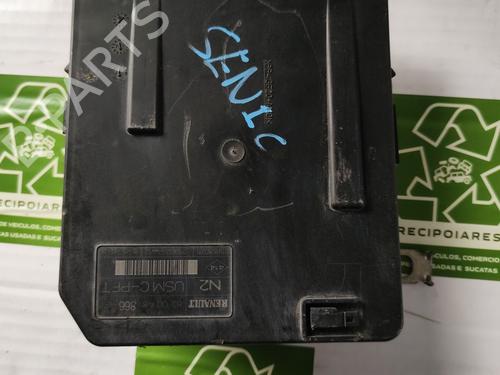 Fuse box RENAULT SCÉNIC II (JM0/1_) | BP31728238E1