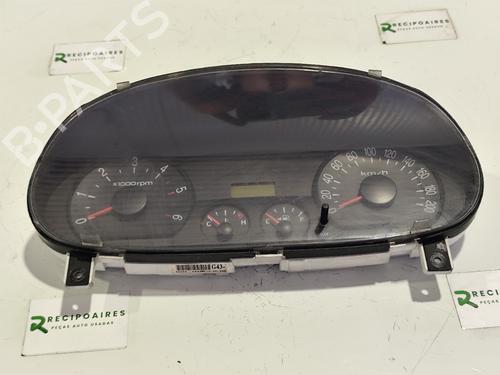 Used Instrument cluster HYUNDAI H-1 Van (A1) [1997-2008]  31737991