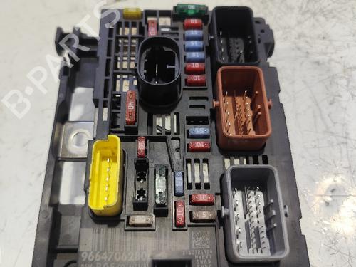 Used Fuse box PEUGEOT 308 I (4A_, 4C_) [2007-2016]  31740313