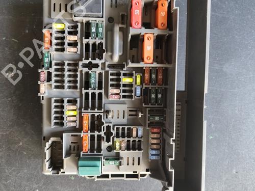 Sikringsdåse BMW 1 Coupe (E82) [2006-2013]  31727721