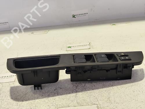 Used Left rear window switch NISSAN TIIDA Hatchback (C11) [2004-2014]  31742904