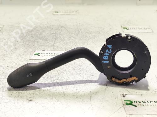 Comando luci SEAT IBIZA II (6K1) [1993-2002]  31744144