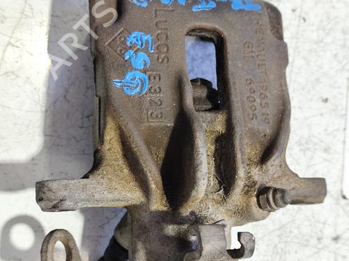 Used Brake master cylinder RENAULT TRAFIC II Van (FL) [2001-2026]  31744347