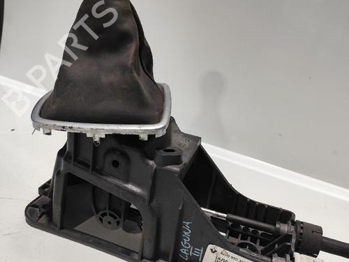 Used Gear lever RENAULT LAGUNA III Grandtour (KT0/1) [2007-2015]  31746324