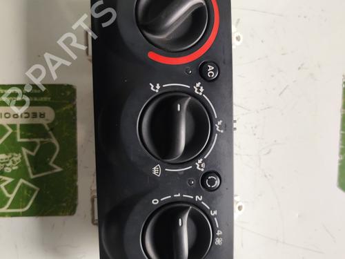 Used Climate control RENAULT CLIO II Hatchback Van (SB0/1/2_) [1998-2026]  31729487