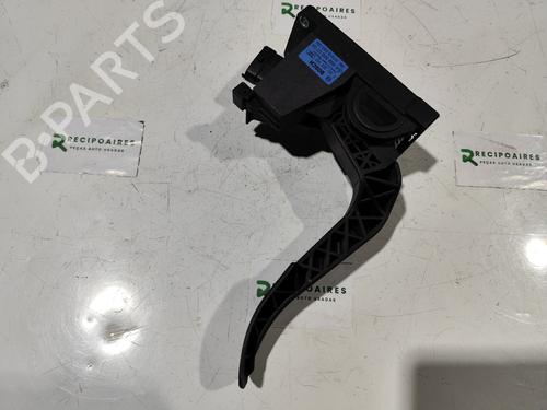 Pedal MERCEDES-BENZ VITO / MIXTO Van (W639) [2003-2026]  31731471
