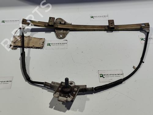 Used Front right window mechanism Front right window mechanism RENAULT RAPID Box Body/MPV (F40_, G40_) [1985-2001] 31737466 31737466